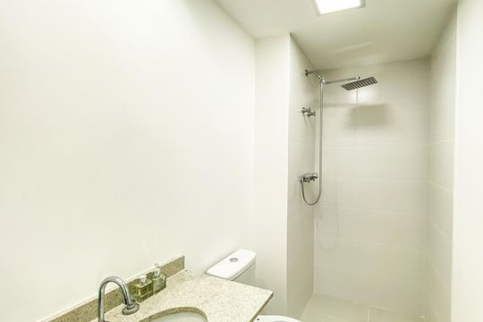 Banheiro de apartamento para alugar com 2 quartos, 41m² em Vila Guilhermina, São Paulo