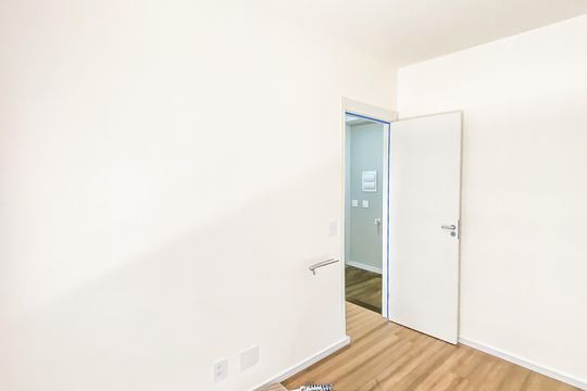 Quarto 1 de apartamento para alugar com 2 quartos, 41m² em Vila Guilhermina, São Paulo
