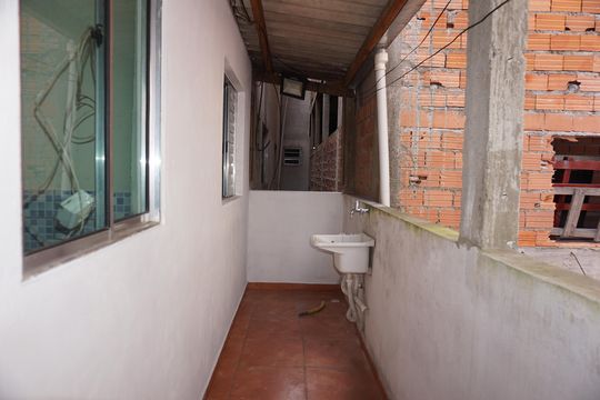 Lavanderia de casa para alugar com 2 quartos, 60m² em Chácaras Caxingui, Embu das Artes