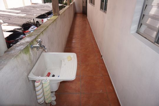 Lavanderia de casa para alugar com 2 quartos, 60m² em Chácaras Caxingui, Embu das Artes