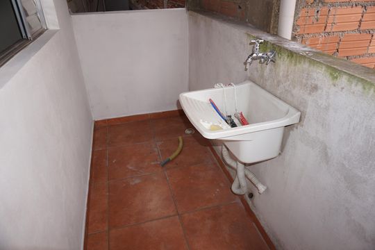 Lavanderia de casa para alugar com 2 quartos, 60m² em Chácaras Caxingui, Embu das Artes
