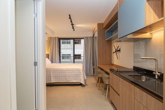Cozinha de kitnet/studio para alugar com 1 quarto, 24m² em Consolação, São Paulo