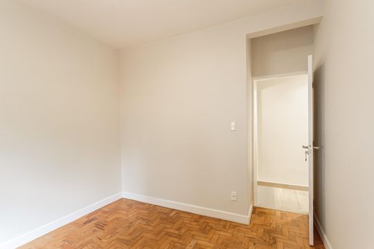 Quarto 1 de apartamento à venda com 2 quartos, 79m² em Itaim Bibi, São Paulo