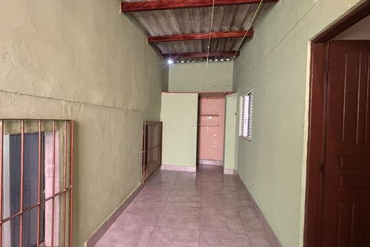 Corredor de casa para alugar com 1 quarto, 32m² em Parque Turiguara, Cotia