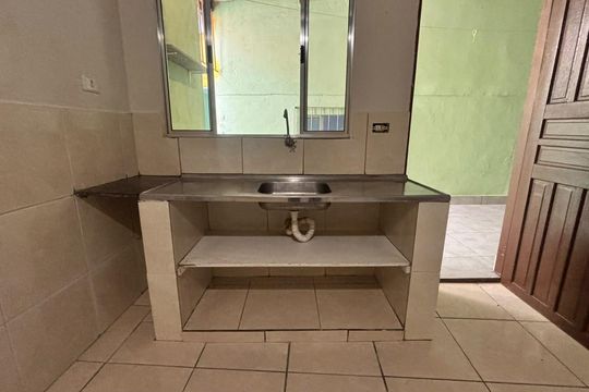 Casa para alugar com 1 quarto, 32m² em Parque Turiguara, Cotia