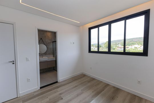 Suíte 2 de casa para alugar com 2 quartos, 180m² em Vale do Sol, Nova Lima