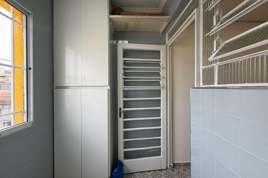 Área de Serviço de apartamento para alugar com 2 quartos, 118m² em Vila Palmeiras, São Paulo