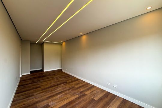 Sala de apartamento para alugar com 2 quartos, 118m² em Vila Palmeiras, São Paulo