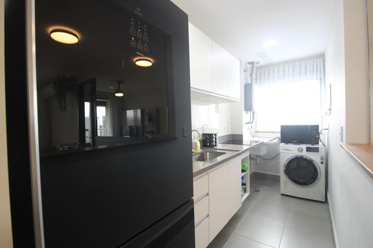 Cozinha de apartamento à venda com 2 quartos, 67m² em Barra Olímpica, Rio de Janeiro