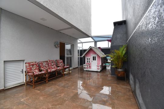 Garagem de casa de condomínio à venda com 3 quartos, 89m² em Xaxim, Curitiba