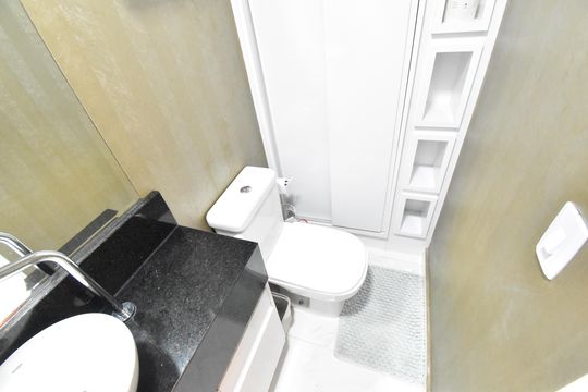 Lavabo de casa de condomínio à venda com 3 quartos, 89m² em Xaxim, Curitiba