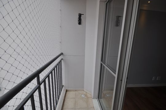 Sacada da Sala de apartamento para alugar com 2 quartos, 46m² em Vila Guilherme, São Paulo