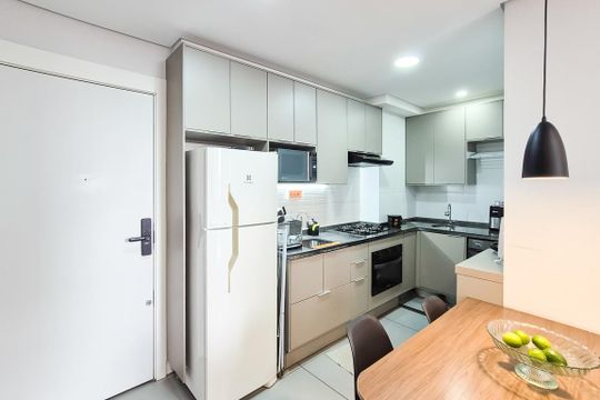 Cozinha e Área de Serviço de apartamento à venda com 2 quartos, 34m² em Parque Bristol, São Bernardo do Campo