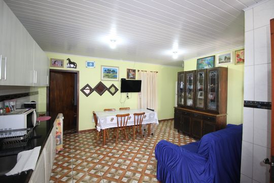 Sala de casa para alugar com 3 quartos, 90m² em Costa E Silva, Porto Alegre
