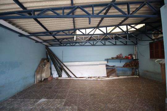 Garagem de casa para alugar com 3 quartos, 90m² em Costa E Silva, Porto Alegre