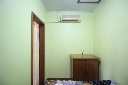 Quarto 2 de casa para alugar com 3 quartos, 90m² em Costa E Silva, Porto Alegre