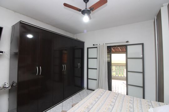 Suíte de casa à venda com 4 quartos, 440m² em Vila Rio Branco, São Paulo
