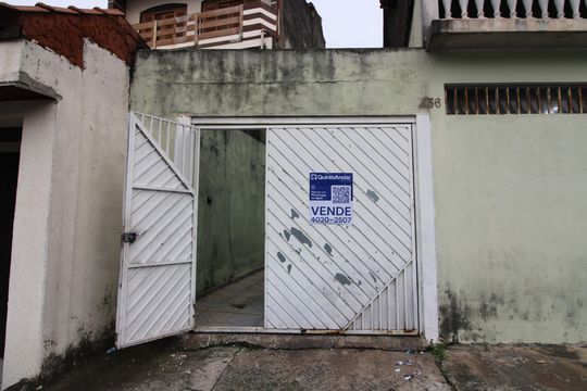 Fachada de casa à venda com 4 quartos, 440m² em Vila Rio Branco, São Paulo