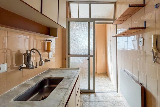 Cozinha de apartamento à venda com 1 quarto, 35m² em Pinheiros, São Paulo