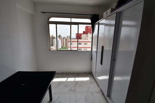 Quarto de kitnet/studio para alugar com 1 quarto, 40m² em Centro, Campinas