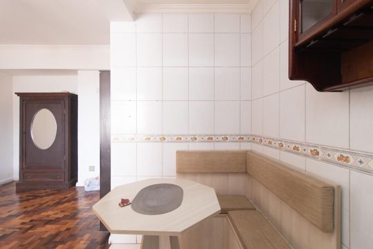 Cozinha de apartamento à venda com 1 quarto, 35m² em Centro Histórico, Porto Alegre