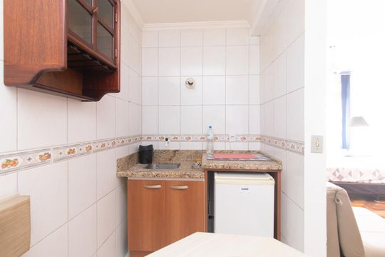 Cozinha de apartamento à venda com 1 quarto, 35m² em Centro Histórico, Porto Alegre