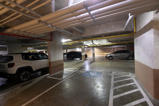 GARAGEM COBERTA de apartamento para alugar com 1 quarto, 36m² em Vila Itapura, Campinas