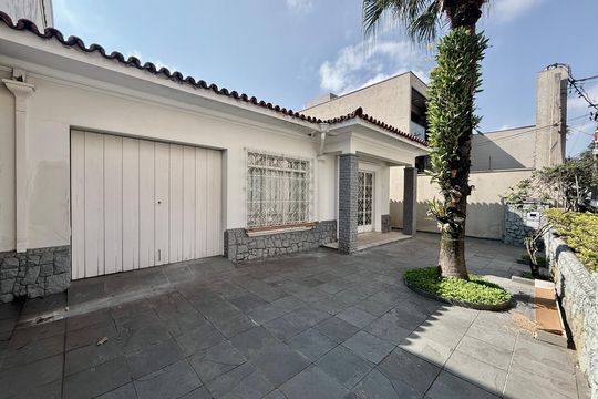 Garagem  de casa para alugar com 2 quartos, 200m² em Santo Amaro, São Paulo