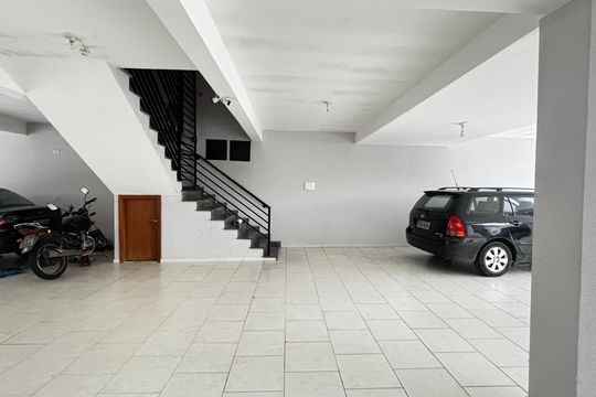 Garagem de apartamento à venda com 2 quartos, 49m² em Jardim Santo André, Santo André