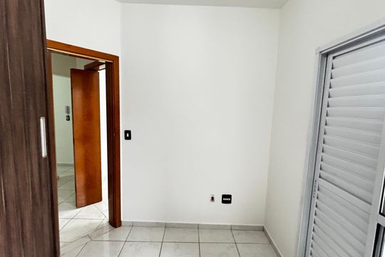 Quarto 1 de apartamento à venda com 2 quartos, 49m² em Jardim Santo André, Santo André