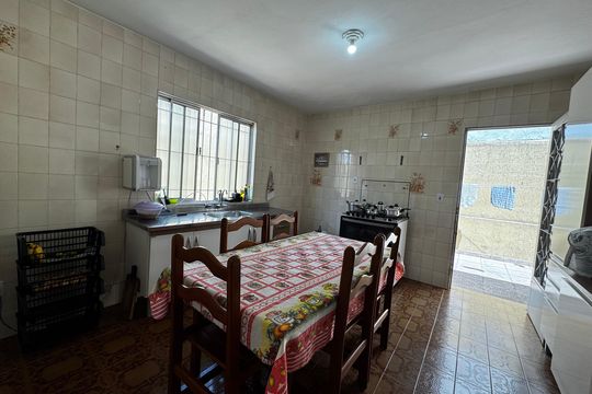 Cozinha de casa à venda com 2 quartos, 250m² em Helena Maria, Osasco