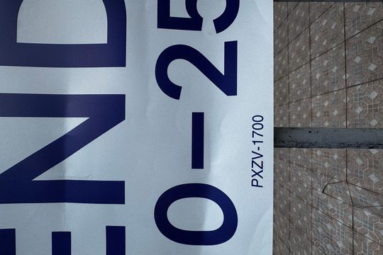 Placa grande  de casa à venda com 2 quartos, 250m² em Helena Maria, Osasco