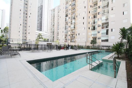 Área comum - Piscina de apartamento à venda com 3 quartos, 64m² em Vila Andrade, São Paulo