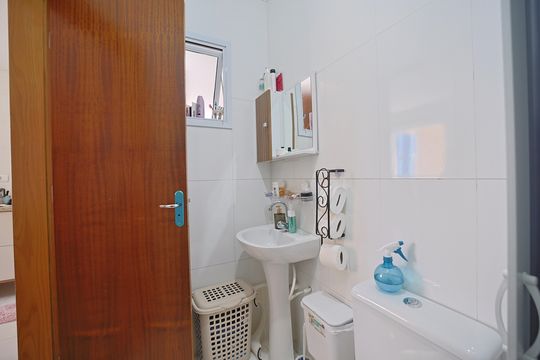 Banheiro de apartamento à venda com 2 quartos, 41m² em Vila Salete, São Paulo
