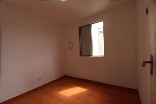 Quarto 3 de apartamento para alugar com 3 quartos, 61m² em Conjunto Habitacional Barreira Grande, São Paulo
