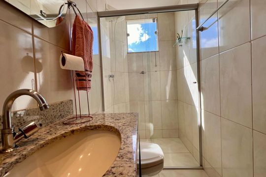 Banheiro Social de apartamento à venda com 3 quartos, 118m² em Heliópolis, Belo Horizonte