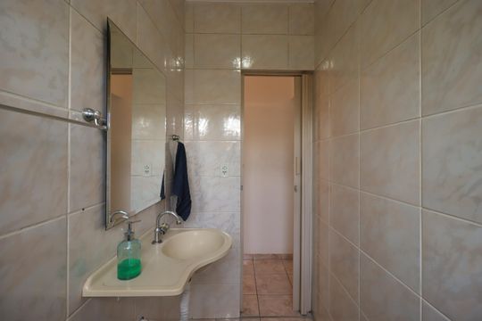 Banheiro Social de casa à venda com 3 quartos, 274m² em Vila Alzira, Santo André
