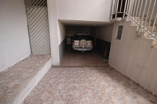 Entrada da Garagem de casa à venda com 3 quartos, 274m² em Vila Alzira, Santo André