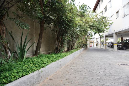 Garagem  de apartamento para alugar com 3 quartos, 87m² em Santo Andre, Belo Horizonte