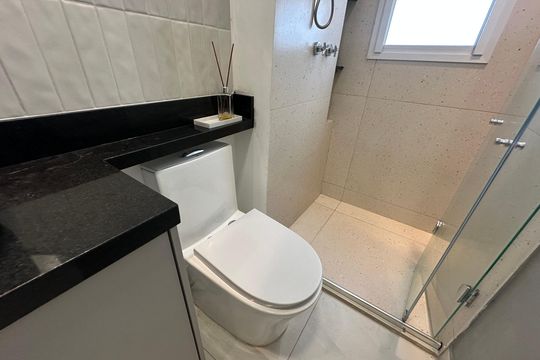 Banheiro da Suíte de apartamento à venda com 2 quartos, 89m² em Dezoito do Forte Empresarial/alphaville., Barueri