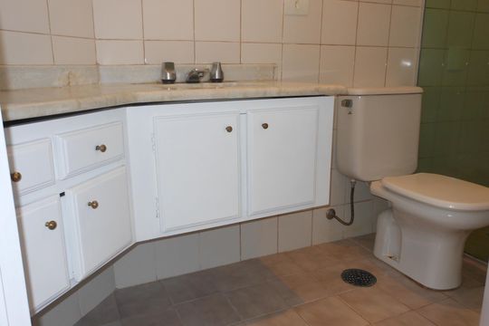 Banheiro 1 de apartamento à venda com 1 quarto, 57m² em Aclimação, São Paulo