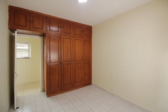 Quarto 1 de casa para alugar com 3 quartos, 98m² em Marapé, Santos