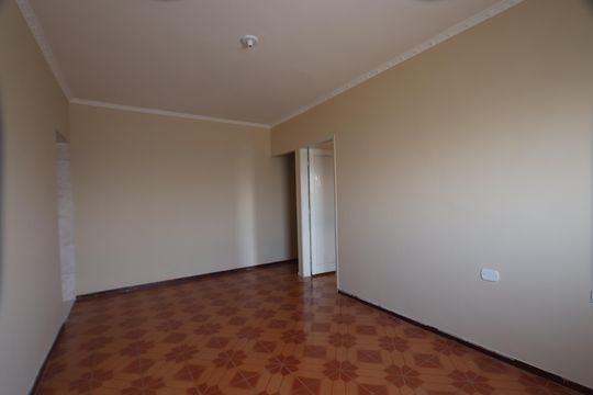 Sala de apartamento para alugar com 1 quarto, 49m² em Jardim Guairaca, São Paulo
