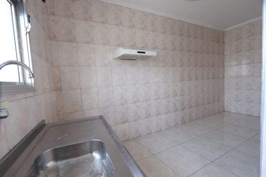 Copa e Cozinha de apartamento para alugar com 1 quarto, 49m² em Jardim Guairaca, São Paulo