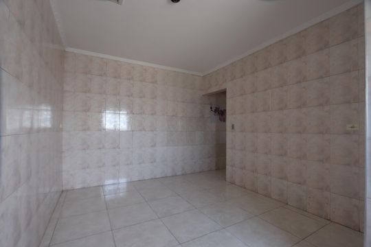 Copa e Cozinha de apartamento para alugar com 1 quarto, 49m² em Jardim Guairaca, São Paulo