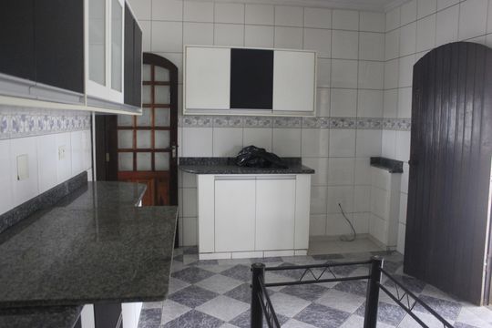 Cozinha de casa à venda com 3 quartos, 268m² em Jardim Maria Dirce, Guarulhos