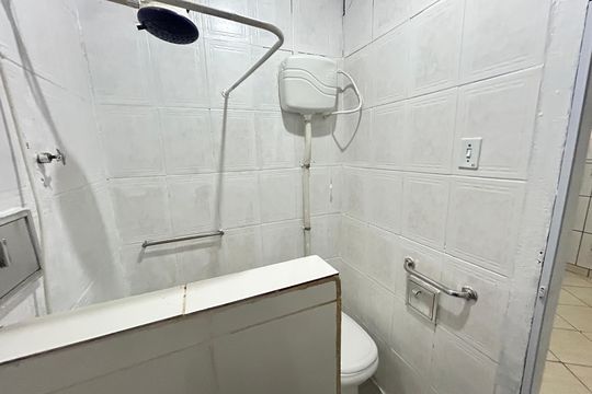 Banheiro de casa para alugar com 2 quartos, 100m² em Madureira, Rio de Janeiro
