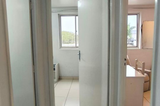 Corredor de apartamento para alugar com 2 quartos, 42m² em Jardim das Esmeraldas, Aparecida de Goiânia