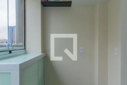 Corredor de apartamento para alugar com 1 quarto, 26m² em Vila Andrade, São Paulo