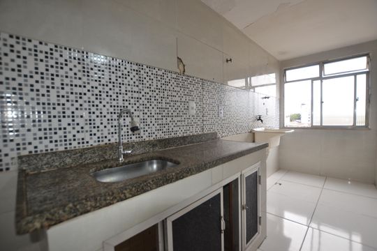 Cozinha e Área de Serviço de apartamento para alugar com 2 quartos, 50m² em Madureira, Rio de Janeiro